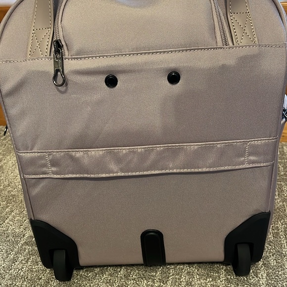 Carry On Underseat, Lightweight Overnight Suitcase, Dusty Pink - Picture 4 of 10